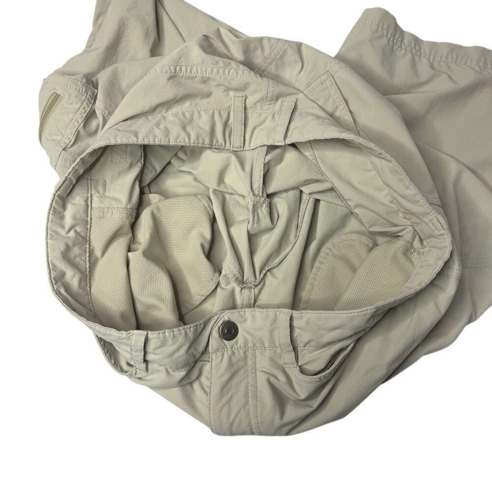 Patagonia khaki lightweight quick dry hiking shorts size 35 - Picture 11 of 12